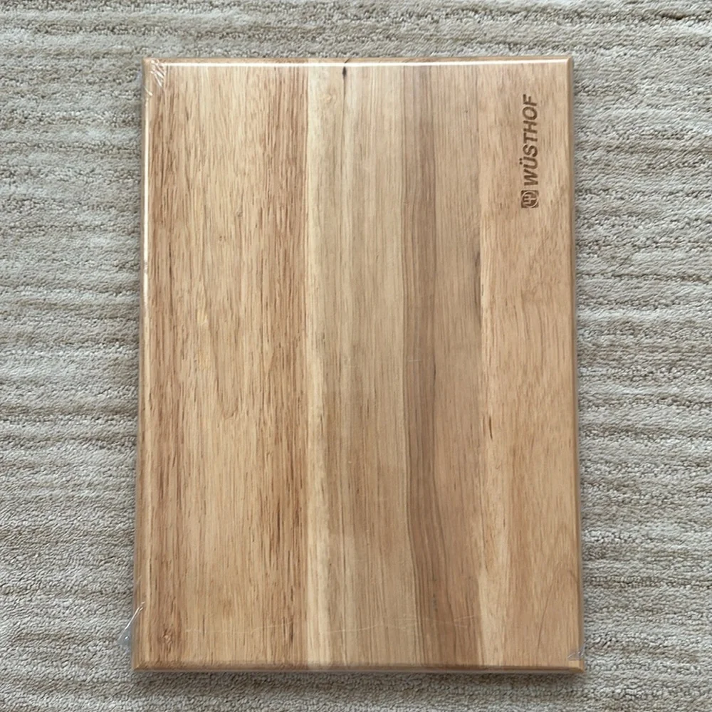 New Wüsthof Wooden Cutting Board 10 x 14 Inch